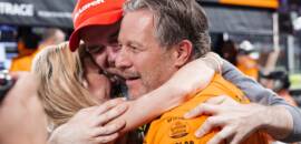 F1: Brown celebra título e relembra tensão com incidente de Piastri