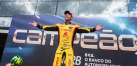 Gabriel Casagrande vence o prêmio Capacete de Ouro em duas categorias