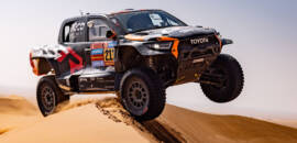 TOYOTA GAZOO Racing lidera Dakar após oitava especial com dupla sul-africana