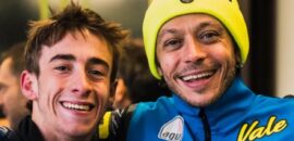 MotoGP: Rossi tem reunião com Acosta para trazê-lo à VR46, diz jornal