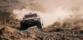 Brasileiro lidera Dakar, mas segue estratégia da equipe e cede a ponta