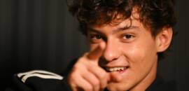 F1: Comentarista compara Antonelli a Verstappen e Hamilton
