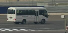 F1: Testes no Bahrein têm nova bandeira vermelha após ônibus invadir a pista