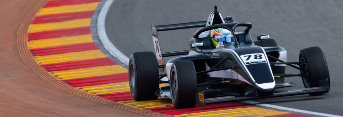 F4 Winter Series: Gomez mantém 100% de pódios com segundo lugar em Aragón