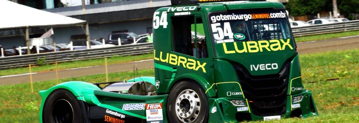 Diogo Moscato vai ao pódio duas vezes em Campo Grande e lidera Copa Truck na classe Elite