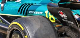 F1: Aston Martin homenageia Eddie Jordan com logotipo histórico no GP da China
