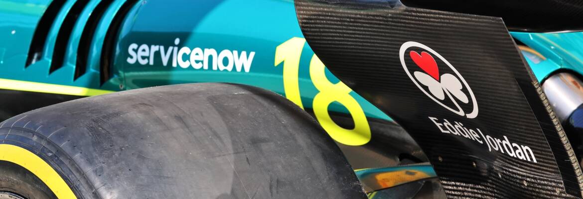 F1: Aston Martin homenageia Eddie Jordan com logotipo histórico no GP da China