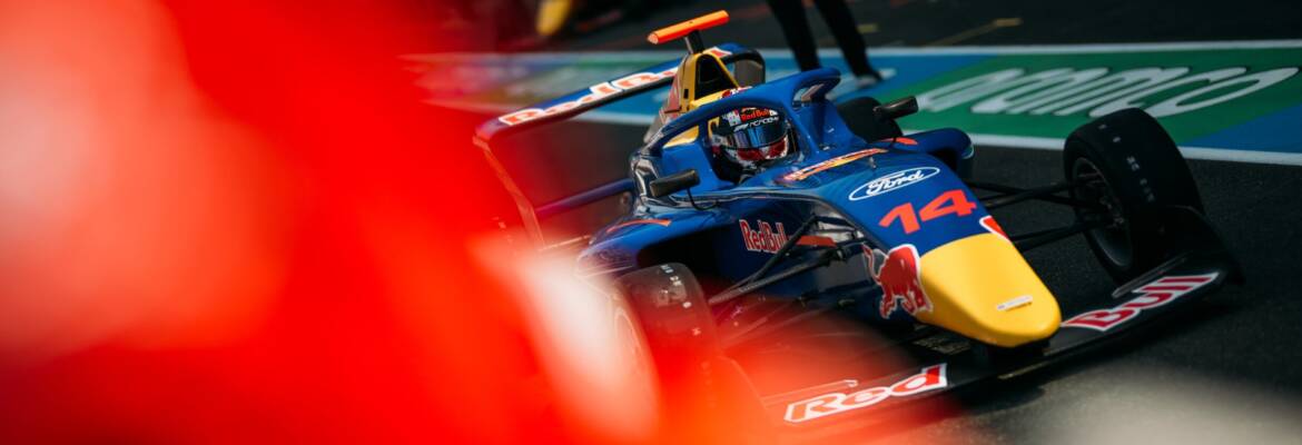 Chambers conquista pole da F1 Academy no GP da Arábia Saudita