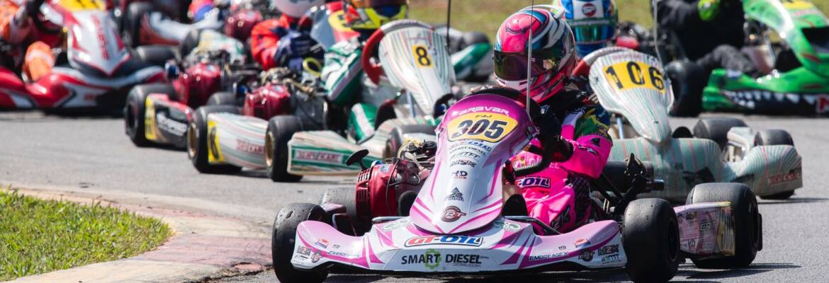 Marcella Assumpção fatura pole, vence duas corridas e fecha etapa com segundo lugar entre 23 karts na Copa São Paulo Light