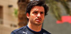 F1: Sainz vê renovação de Vasseur como tentativa da Ferrari de conter rumores