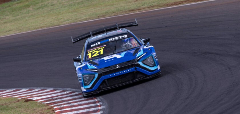 Car Racing coloca dois carros no top-10 do grid para as corridas da ...