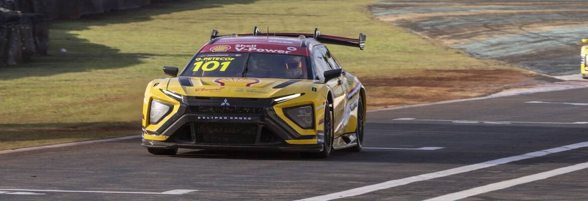 Stock Car: Petecof vence em Cascavel e celebra segunda vitória na categoria