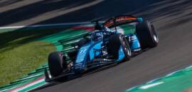 F2: Crawford supera Miyata na largada e vence Sprint em Ímola