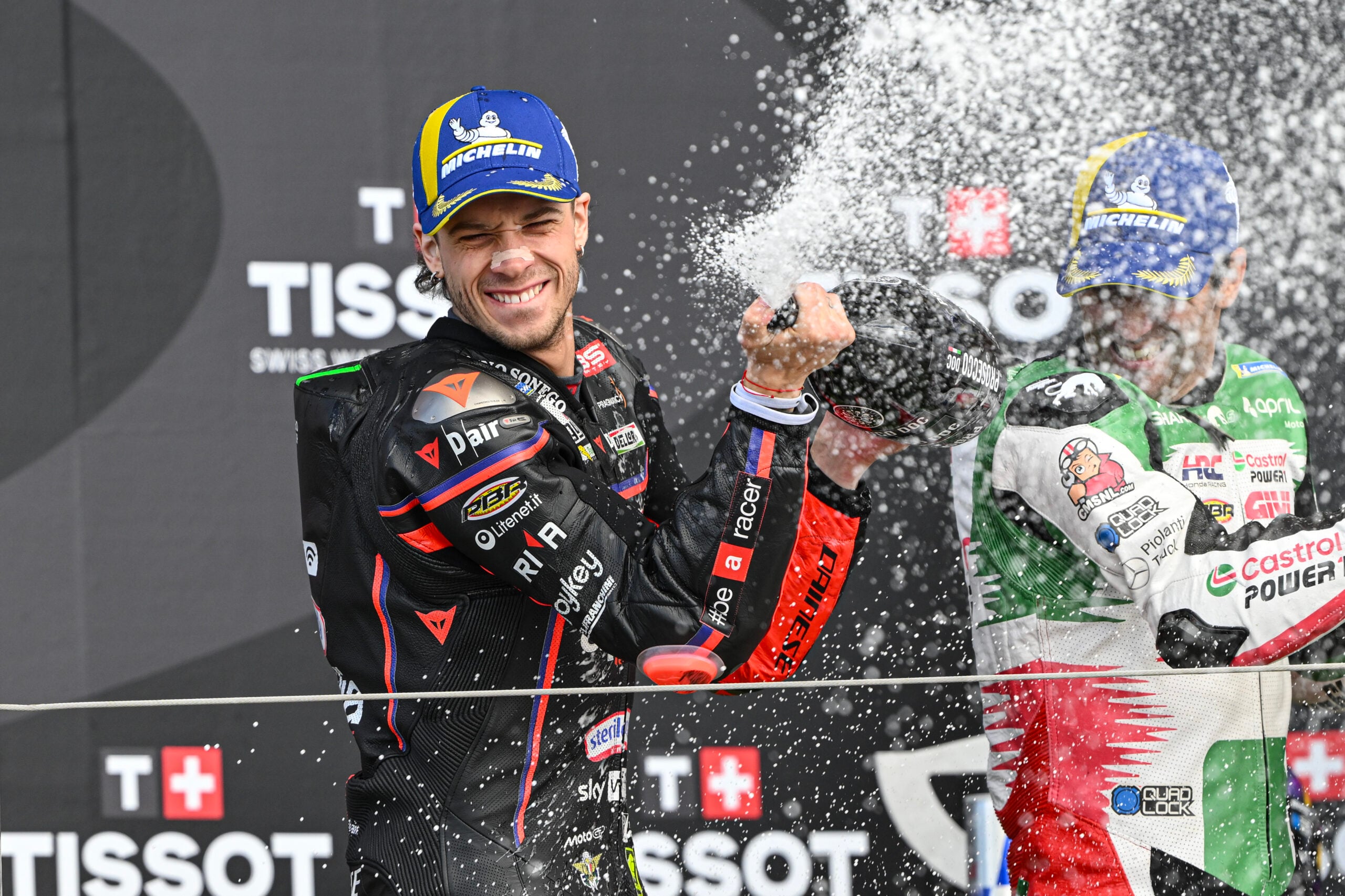 F1: Bezzecchi fala sobre amizade e festa de aniversário de Antonelli em parque aquático Marco Bezzecchi (Aprilia) - Inglaterra MotoGP 2025