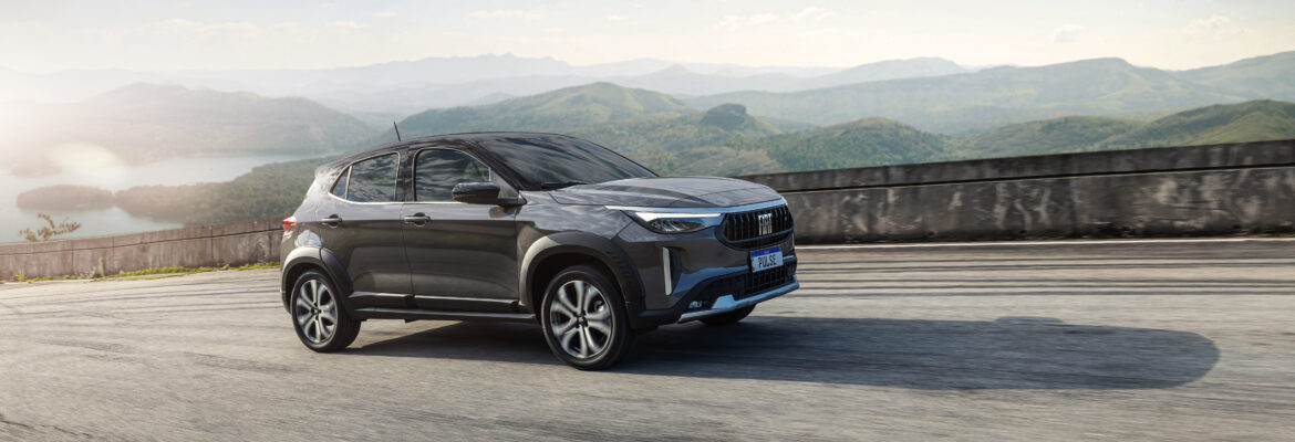 Fiat Pulse ganha teto solar e câmbio manual em linha 2026