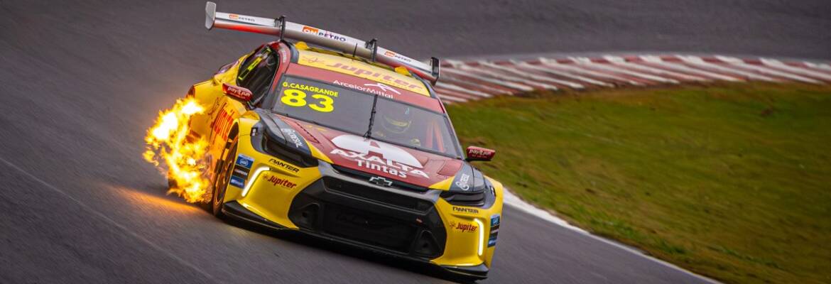 Com top-5 nos dois treinos, Gabriel Casagrande aprova novo Stock Car na chuva em Cascavel