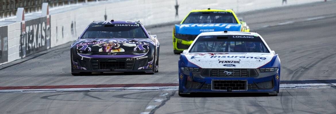 NASCAR: Joey Logano vence no Texas após ultrapassagem decisiva em fim caótico