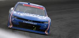 NASCAR Xfinity: Byron vence em Charlotte após punição e prorrogação