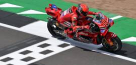 MotoGP: Marc Márquez lidera com folga o primeiro treino em Silverstone