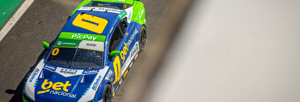 Cacá Bueno garante top-10 em treino livre e prioriza atividades de sábado da NASCAR Brasil em Interlagos