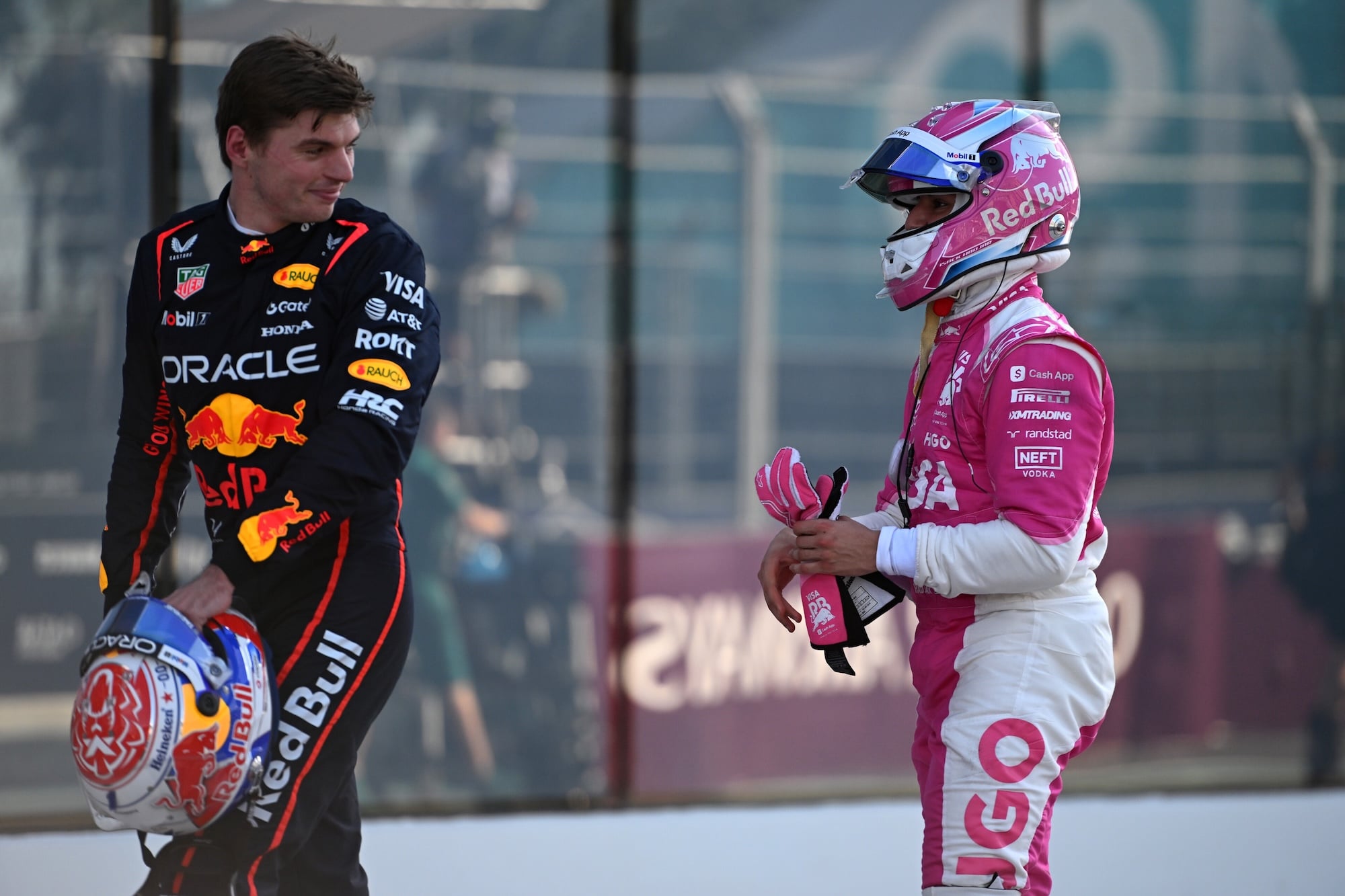 F1: O companheiro ideal de Verstappen não precisa ser amigo — precisa ser útil