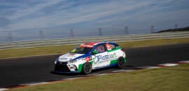 TN: Dudu Berlanda e Alexandre Bastos leva TOYOTA GAZOO Racing ao topo do pódio no endurance de Cascavel