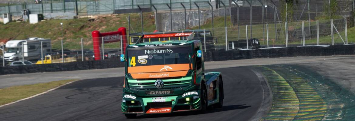 Felipe Giaffone mantém liderança da Copa Truck com segundo lugar em Interlagos