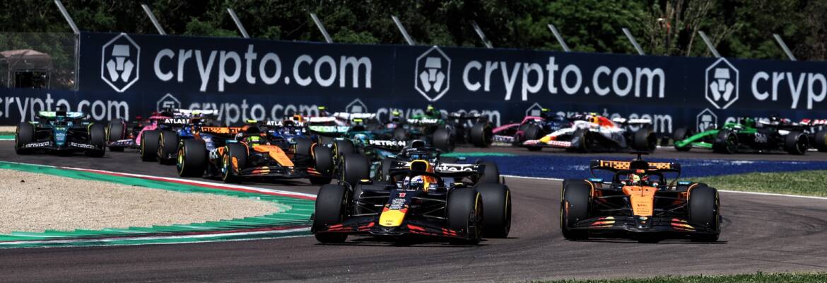 F1: Verstappen impressiona com ultrapassagem dupla na largada e vence a corrida em Ímola