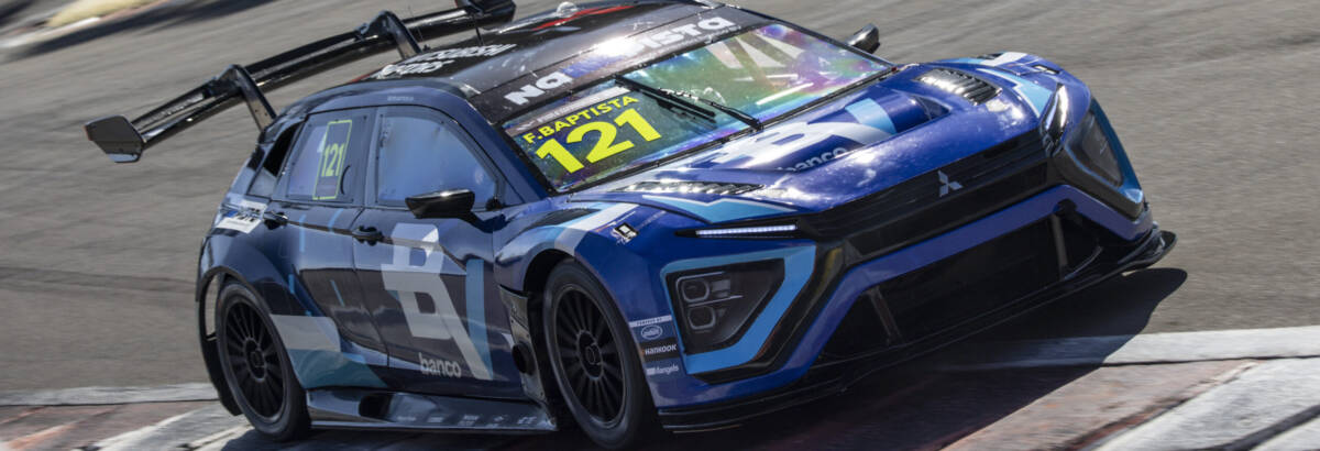 Car Racing tem Felipe Baptista e Zezinho Muggiati no top-3 dos treinos livres no Velopark na Stock Car