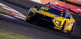 Líder entre equipes, Car Racing vê Gianluca Petecof na vice-liderança e primeiro top-10 de Rafael Reis no Velopark