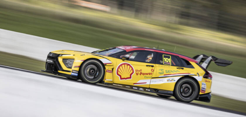 Car Racing enfrenta domingo de desafios, mas segue no top-3 da Stock Car