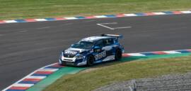 TCR South America: Cardoso vence Corrida 1 com dobradinha brasileira em Río Hondo