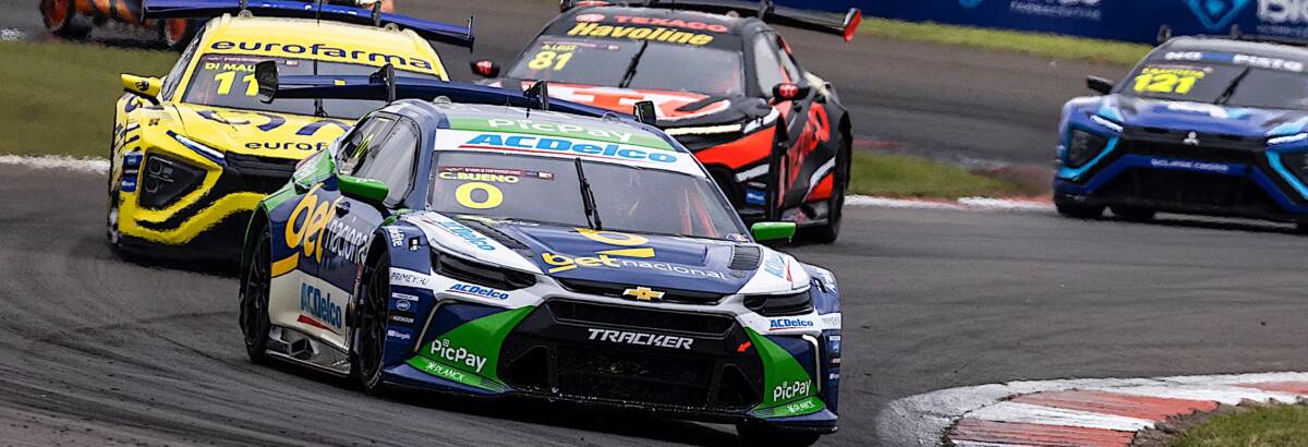 Stock Car: Cacá Bueno celebra quarto lugar após superar dificuldades no Velopark