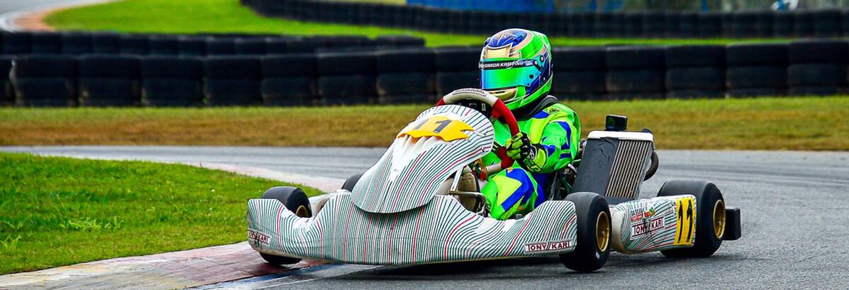 Vicente da Silva mostra bom ritmo na chuva e acumula experiência na classe OKN Júnior na Copa Beto Carrero