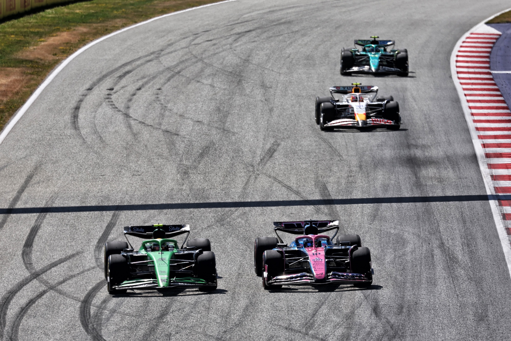 Galeria: As imagens do GP da Áustria deste domingo Gabriel Bortoleto (BRA) Sauber C45 and Pierre Gasly (FRA) Alpine F1 Team A525 battle for position.