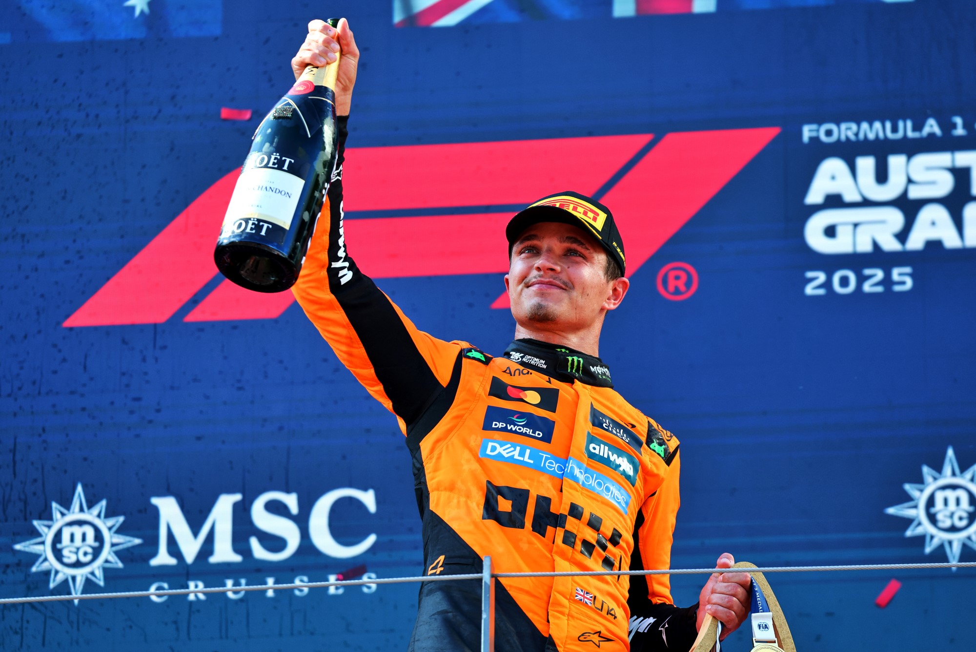 Galeria: As imagens do GP da Áustria deste domingo Race winner Lando Norris (GBR) McLaren celebrates on the podium.
