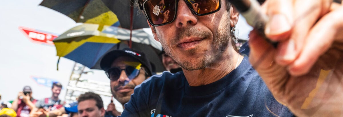 Rossi exalta Verstappen disputar no GT3 e diz: “Espero correr com ele em breve”