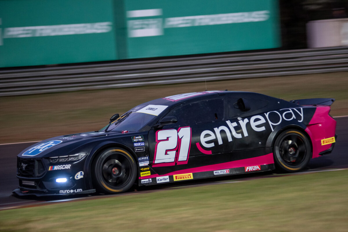 Thiago Camilo lidera primeiro treino de etapa decisiva da NASCAR Brasil no Velocitta