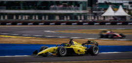 F2: Fornaroli supera Maini na primeira volta e vence Sprint em Silverstone