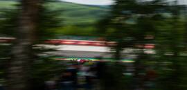 F1: Leclerc exalta ritmo da Ferrari, mas admite decepção por diferença para McLaren