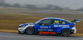 TCR South America: Leonel Pernía dispara na largada e vence Corrida 1 em Mercedes