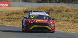 Car Racing coloca três carros no top-10 em sexta-feira de treinos da Stock Car em Curvelo