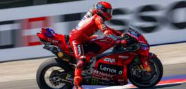 MotoGP: Márquez supera Bezzecchi, impede aproximação de Aldeguer e vence GP da Áustria