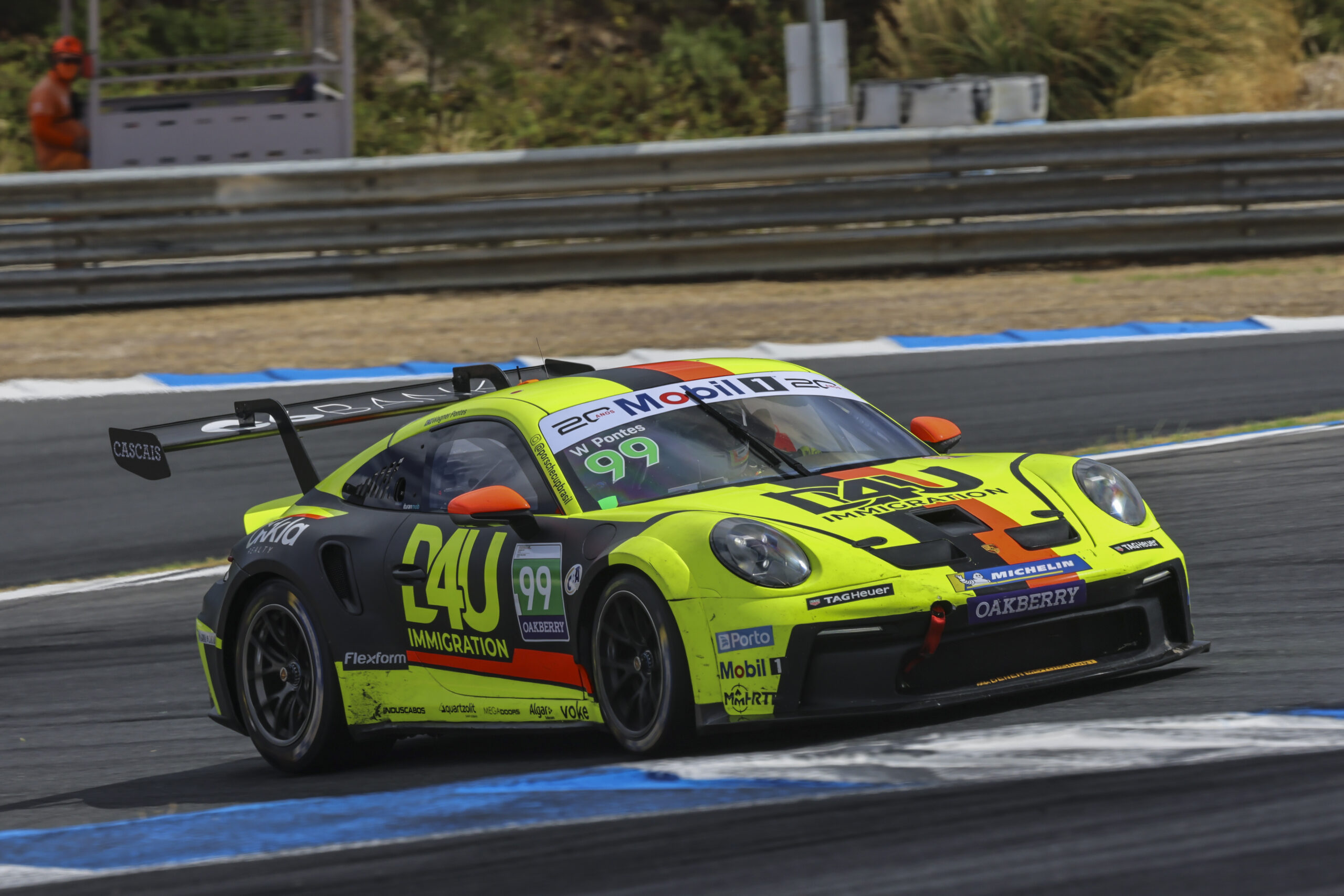 Porsche Cup: Wagner Pontes conquista pódio em Portugal com a D4U Immigration Wagner Pontes