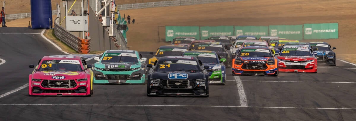 NASCAR Brasil: Confira AO VIVO a terceira e última prova da semifinal no Velocitta