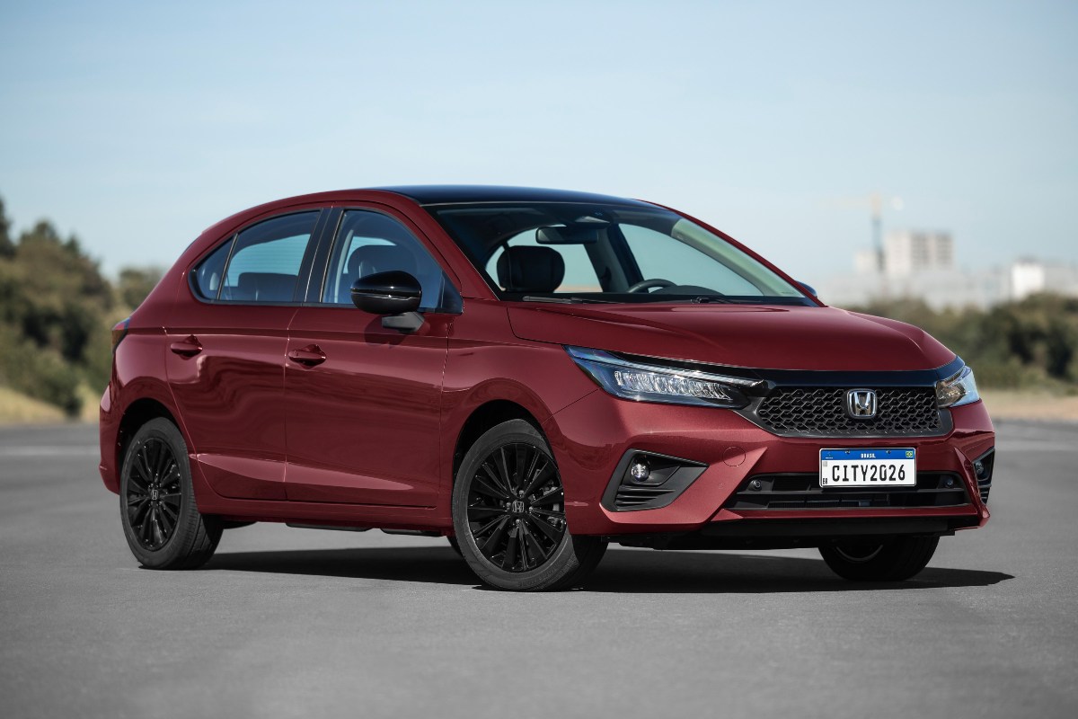 Honda City Touring Sport 2026 estreia no Brasil por R$ 152.800 com visual exclusivo e apelo esportivo