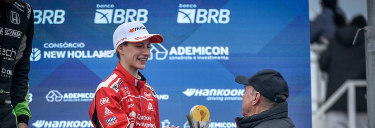 Maria Nienkötter, pilota da equipe Cobra Racing Team, disputa TCR South America no fim de semana