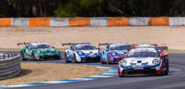 Enzo Fittipaldi mostra pilotagem combativa e garante pódio em estreia na Porsche Cup em Portugal