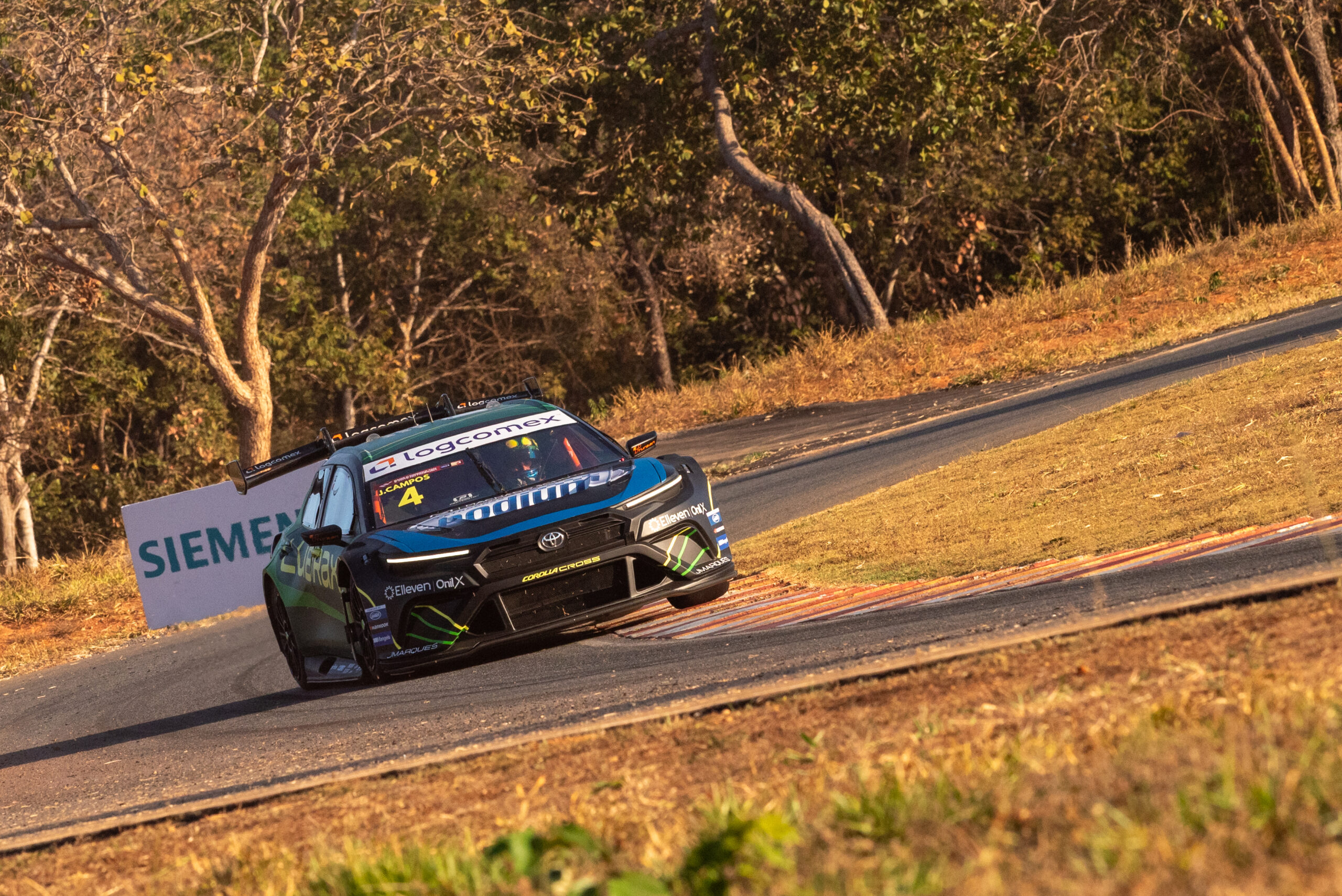 TOYOTA GAZOO Racing coloca dois carros no top-3 em treino extra da Stock Car em Curvelo