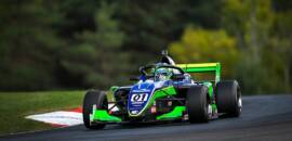 Bruno Ribeiro vai ao pódio em Mosport e mantém liderança da Fórmula Regional Américas